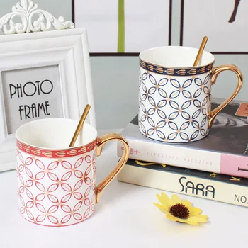 Nordic taça de cerâmica com uma colher de escritório e domésticos porcelana criativa novo casal Xícara de Café, Copo Caneca necessidades diárias